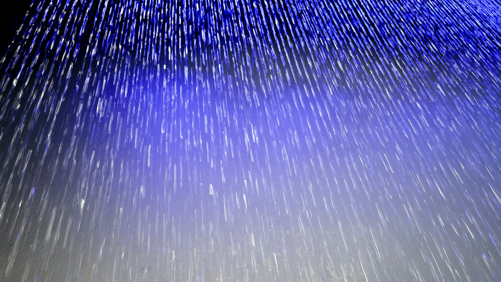 空気中の粒子は、どうやって数えるのか?光散乱式粒子計数器と0.5µm・5µm